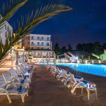 호텔 Valamar Pinia