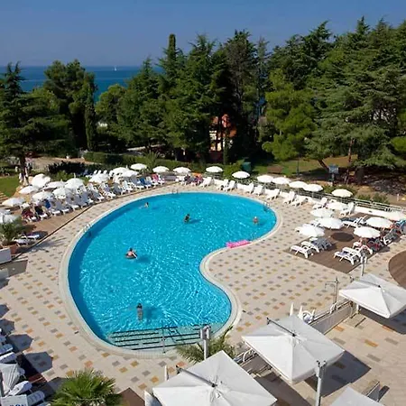 Valamar Pinia فندق 3*