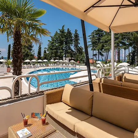 호텔 Valamar Pinia 포레치