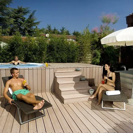 Valamar Pinia فندق 3*