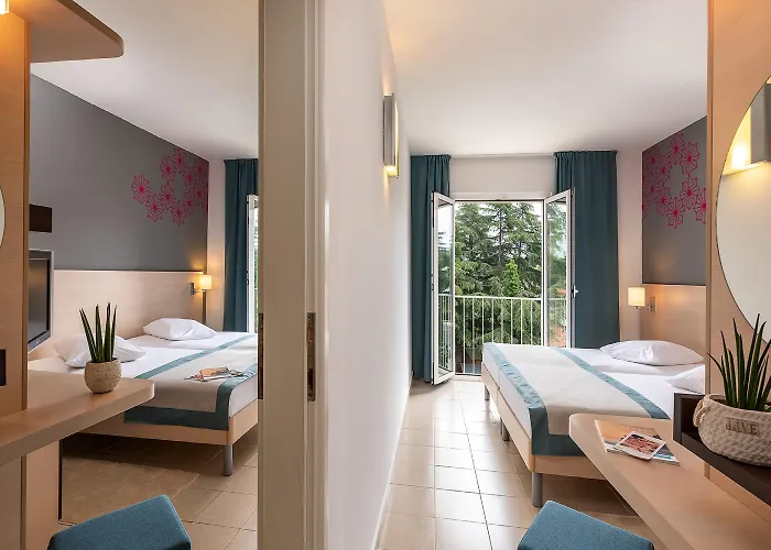 Hotel Valamar Pinia 3*