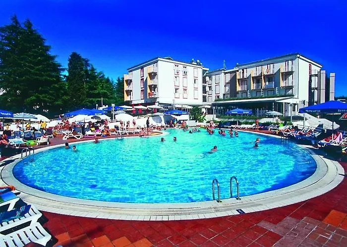 Отель Valamar Pinia