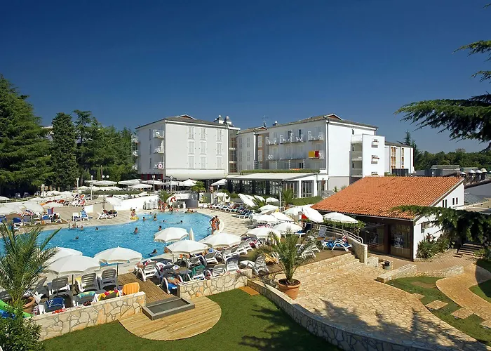 Valamar Pinia 3*