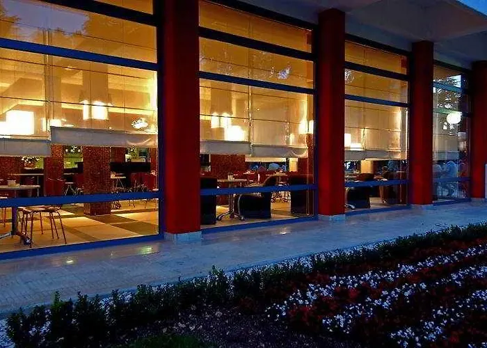 Hotel Valamar Pinia 3*